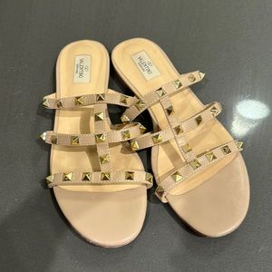 Rock stud slides